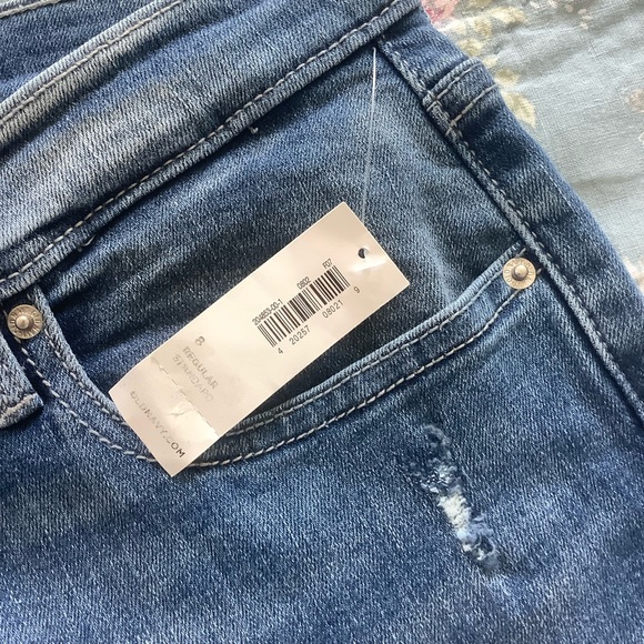 NWT Old Navy Womens Curvey Straight Stretch Distressed Jeans Size 8 - Picture 11 of 12
